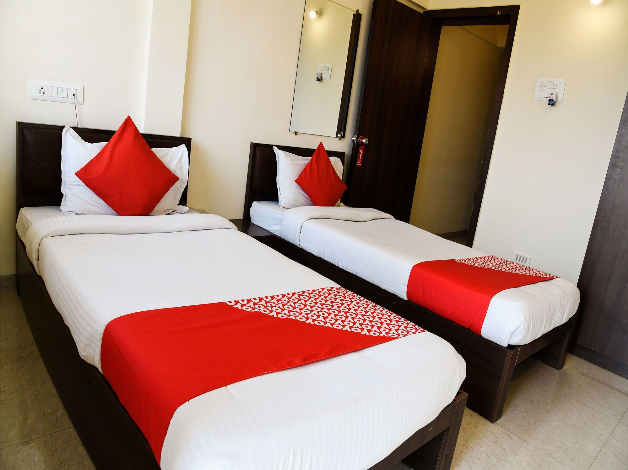Fabhotel Ornate Pimpri-Chinchwad Buitenkant foto